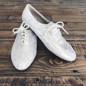 NWOT Gold Rubbed Oxford Flats | Size 6